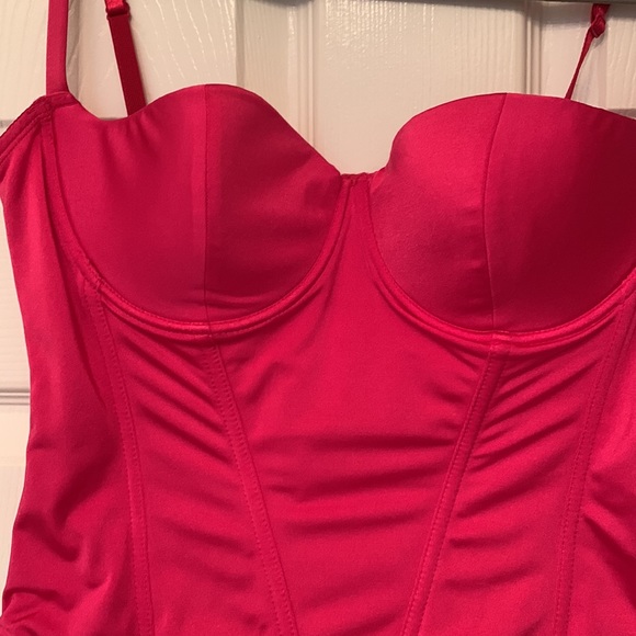 La senza Size large hot pink bustier/corset - Picture 2 of 4